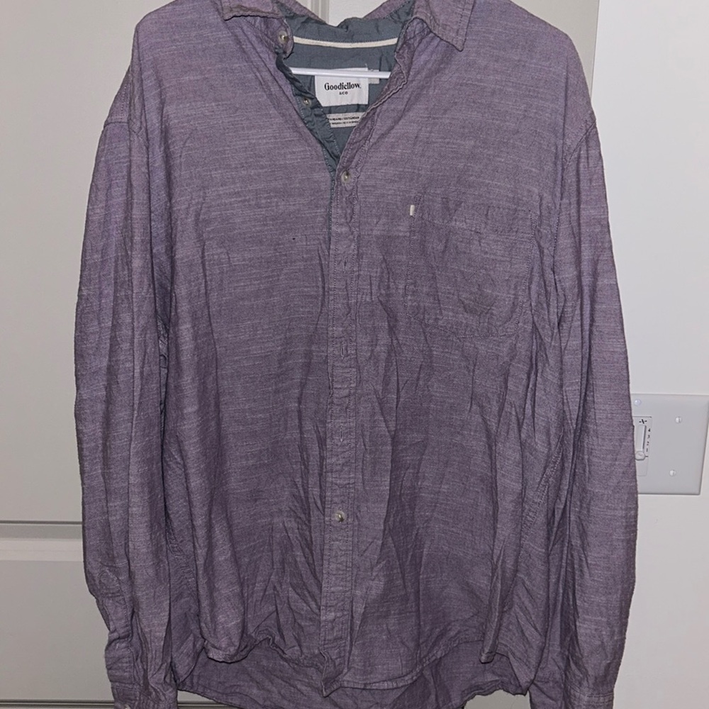 Women’s Button-down